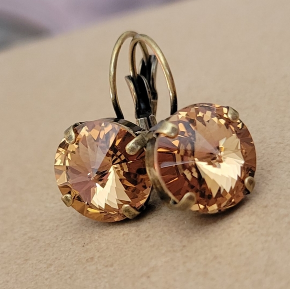 Austrian Crystal Earrings in Antique Brass - Picture 7 of 9